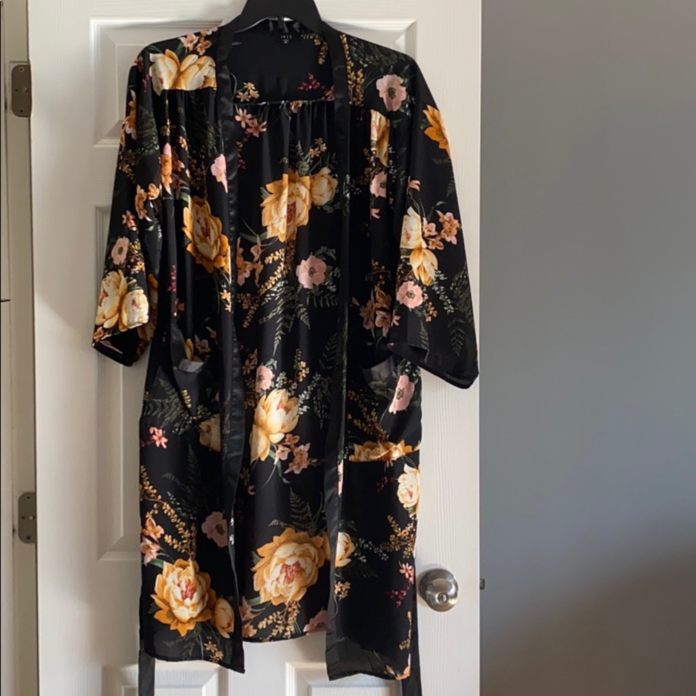 Floral kimono